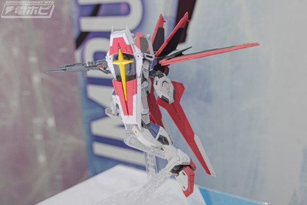 RG  1/144 威力型脉冲高达规格二 / 强攻型脉冲高达规格Ⅱ