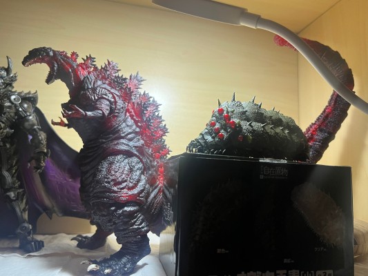 竹谷式自在置物 风之谷 王虫（小） 深红版