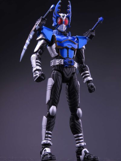 S.H.Figuarts 假面骑士钢斗王