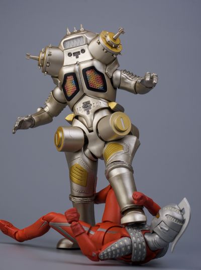 S.H.Figuarts 赛文奥特曼 金古桥