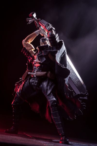 S.H.Figuarts 剑风传奇 格斯（狂战士盔甲）