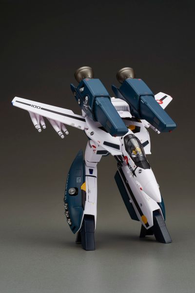 1/60一体变形 VF-1S冲锋女武神 罗伊·福克专用 电影版（超时空要塞 可曾记得爱）