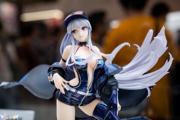 碧蓝航线 定安 红红火火度勤春