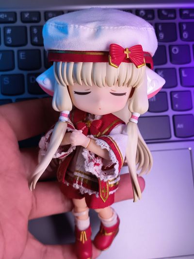 粘土娃 archetype 1.1：女孩（almond milk）