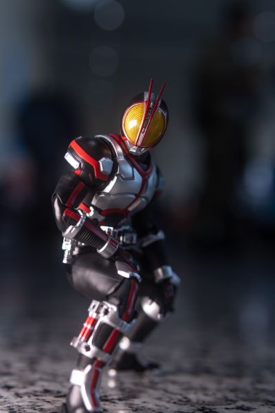 S.H.Figuarts 假面骑士555 机动摩托人