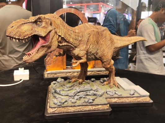 LMCJW3-04S 侏罗纪世界：统治 南方巨兽龙 决斗