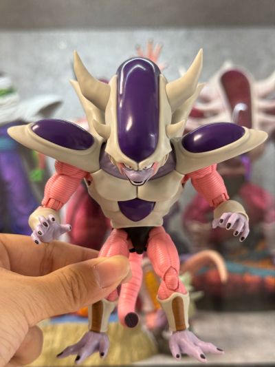 S.H.Figuarts  弗利萨 第三形态