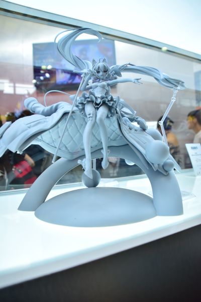 初音未来 闪耀星间