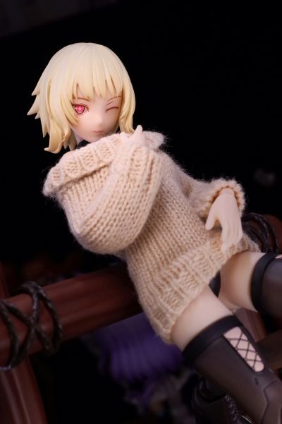 figma#574 女性素体 （千秋）与 露肩毛衣连衣裙