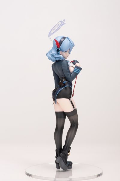 蔚蓝档案 天雨亚子