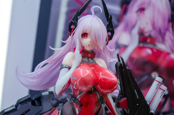 交错战线 克洛艾·斯泰特“荧”