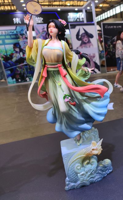 霓裳录• 宋 衷情