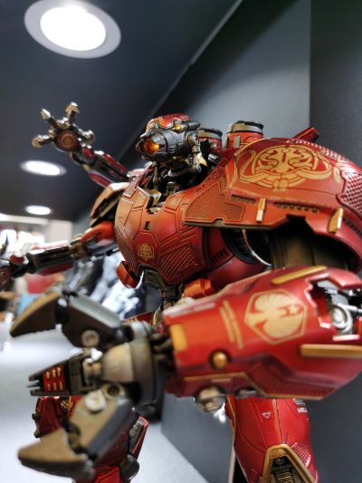 环太平洋 暴风赤红