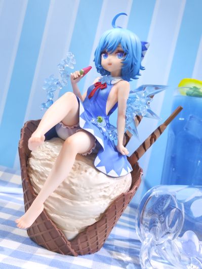 东方Project 琪露诺 夏日冰精