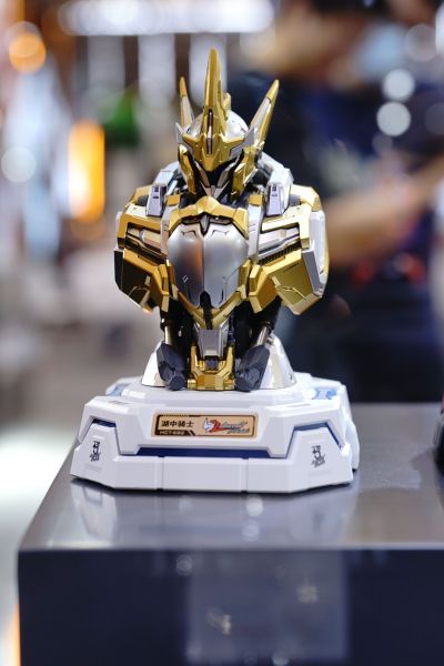 先祖效应 湖中骑士胸像充电中心