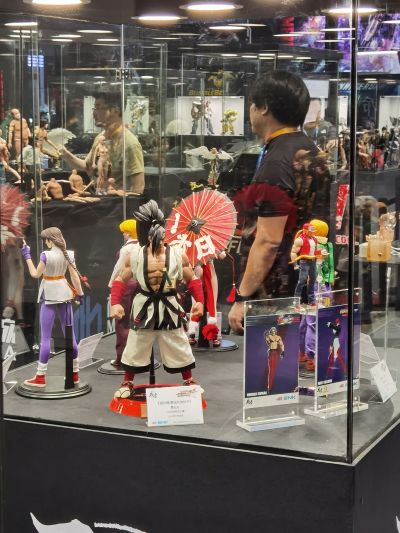 拳皇97 坂崎百合 可动布衣人偶