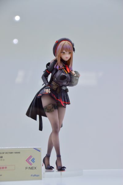 胜利女神：妮姬 艾玛