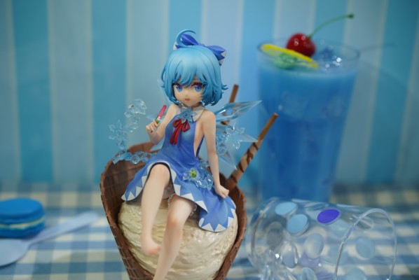 东方Project 琪露诺 夏日冰精