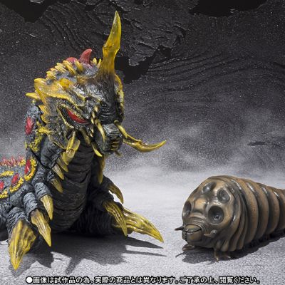 S.H.MonsterArts 哥斯拉大战魔斯拉 魔斯拉（幼虫）+ 巴特拉（幼虫）套装