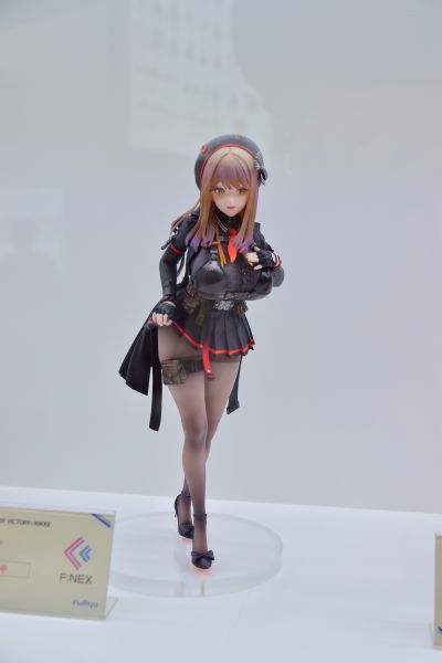 胜利女神：妮姬 艾玛