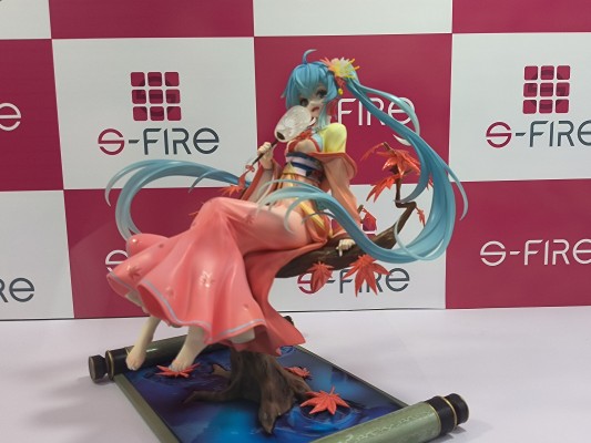 初音未来 月西江