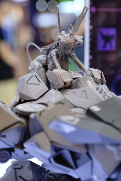 步行者系列 红岩