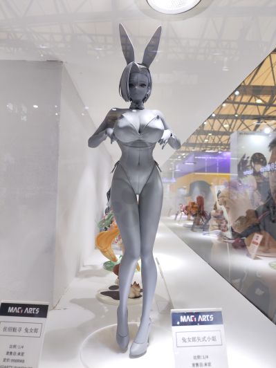 兔女郎矢式小姐