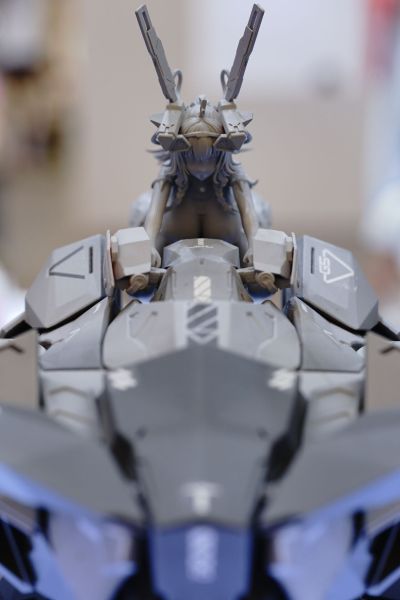 步行者系列 红岩