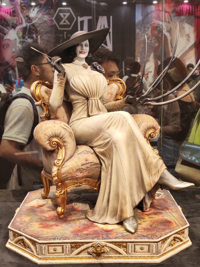 TLCRE-01 生化危机8 阿契娜·蒂米特雷斯库