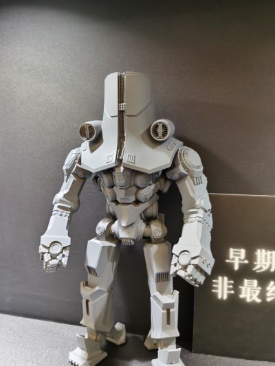 环太平洋 暴风赤红