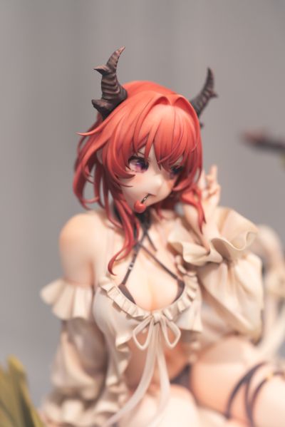 明日方舟 史尔特尔 泳装珊瑚海岸