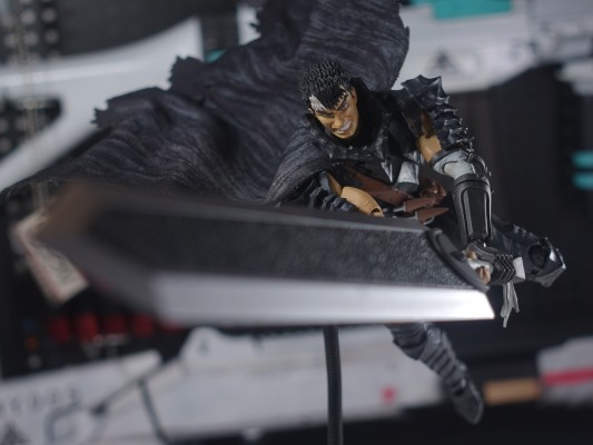 S.H.Figuarts 剑风传奇 格斯（狂战士盔甲）