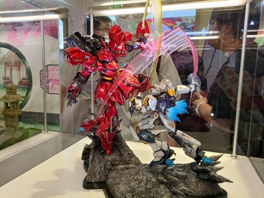 BNFIGURE DX 高达系列第二作 Nu高达大战沙扎比