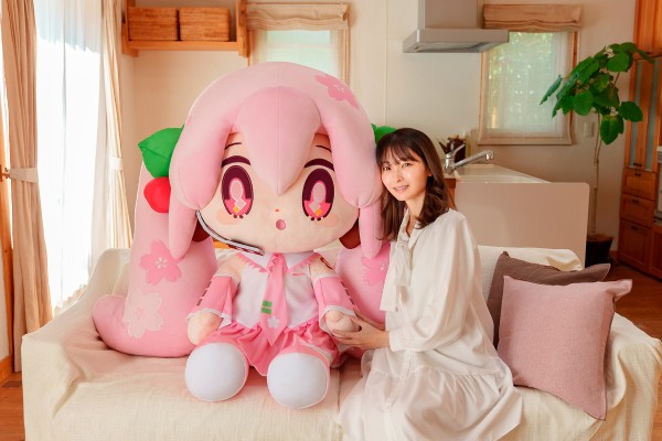 DOQUTE 樱花未来 超特大毛绒玩偶