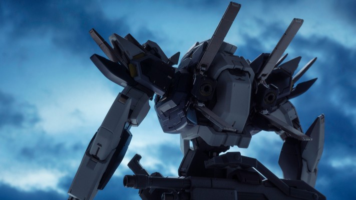 METAL BUILD 全金属狂潮  烈焰魔剑 强弩配色