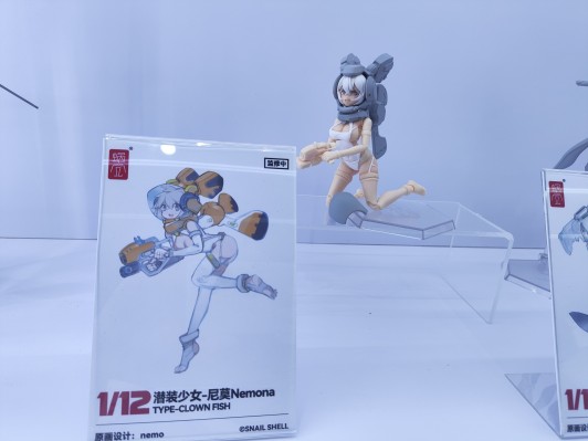 潜装少女 尼莫 小丑鱼型