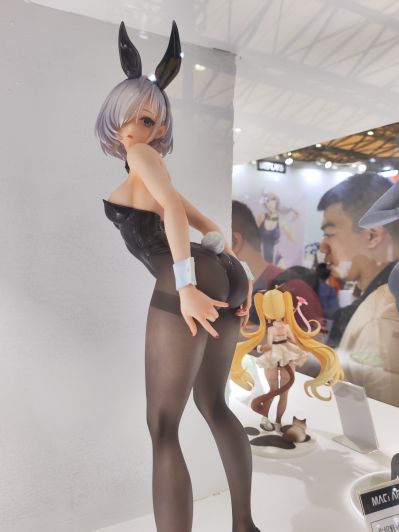 佐绍魁寻 兔女郎