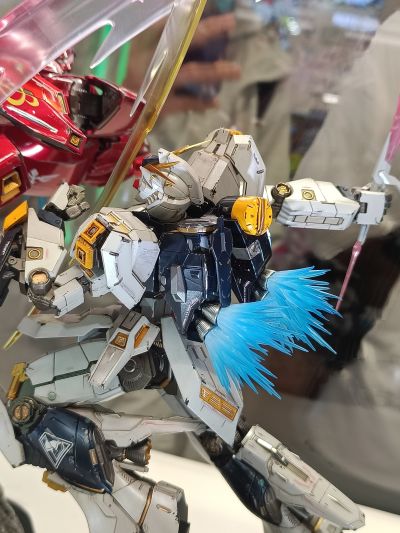 BNFIGURE DX 高达系列第二作 Nu高达大战沙扎比