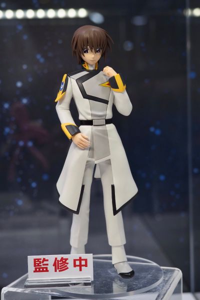 机动战士高达SEED FREEDOM  阿斯兰·萨拉 玩具人偶