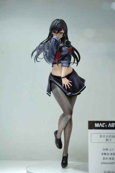 女子高中学院  委员长的秘密  鹤子