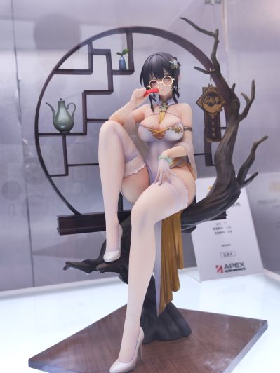 虾米大模王 夏芈「幸」相逢 旗袍 玄墨