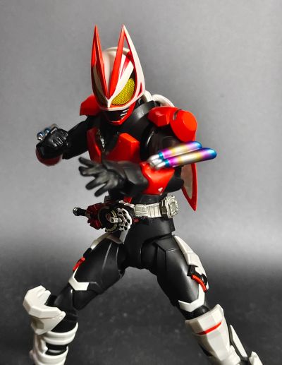 S.H.Figuarts    假面骑士极狐 推进器马格南形态+火旺形态配件包