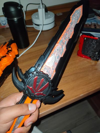 假面骑士圣刃系列 DX黑岚剑漆黑纹章+骸骨忍者传奇幻驱动书