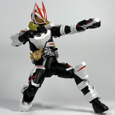 S.H.Figuarts    假面骑士极狐 推进器马格南形态+火旺形态配件包