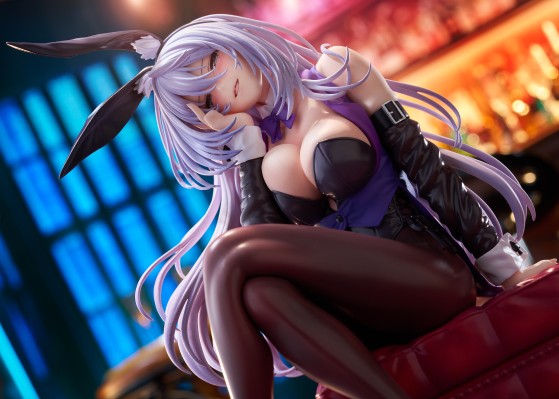 害羞的她 天笠缀 兔女郎