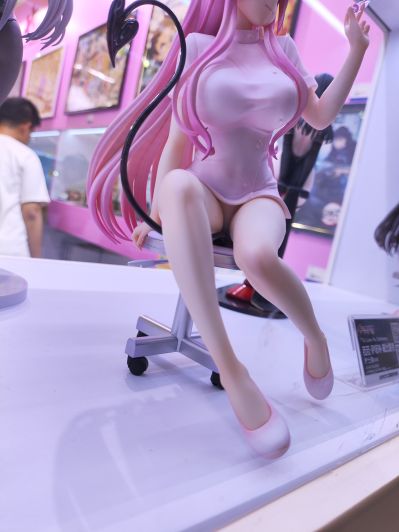 出包王女DARKNESS  菈菈·萨塔琳·戴比路克 护士装