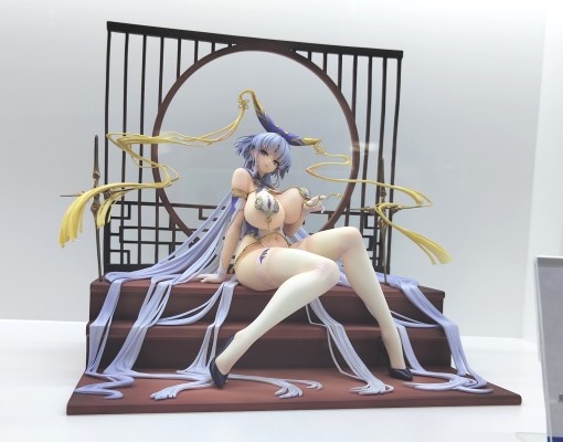 绯色回响 利维坦 · 风姿绰约