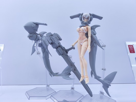 潜装少女 都珐  锤头鲨型