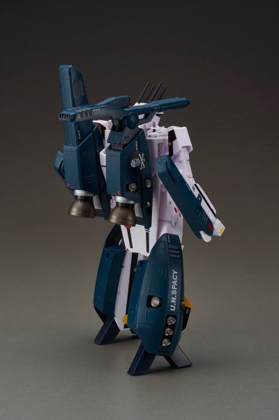 1/60一体变形 VF-1S冲锋女武神 罗伊·福克专用 电影版（超时空要塞 可曾记得爱）