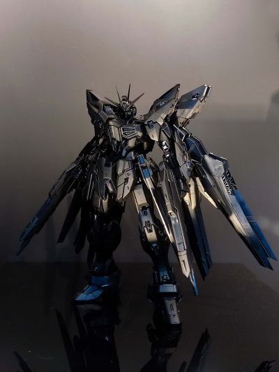 MGEX 1/100 强袭自由高达[MIDNIGHT COATING]